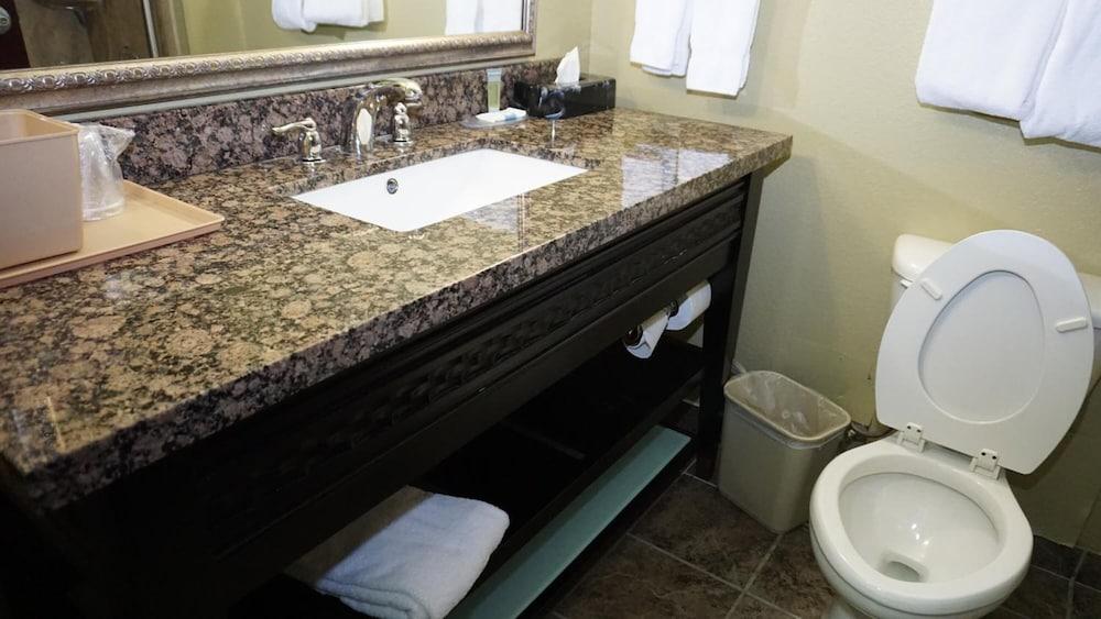 Best Western Cresson Inn エクステリア 写真