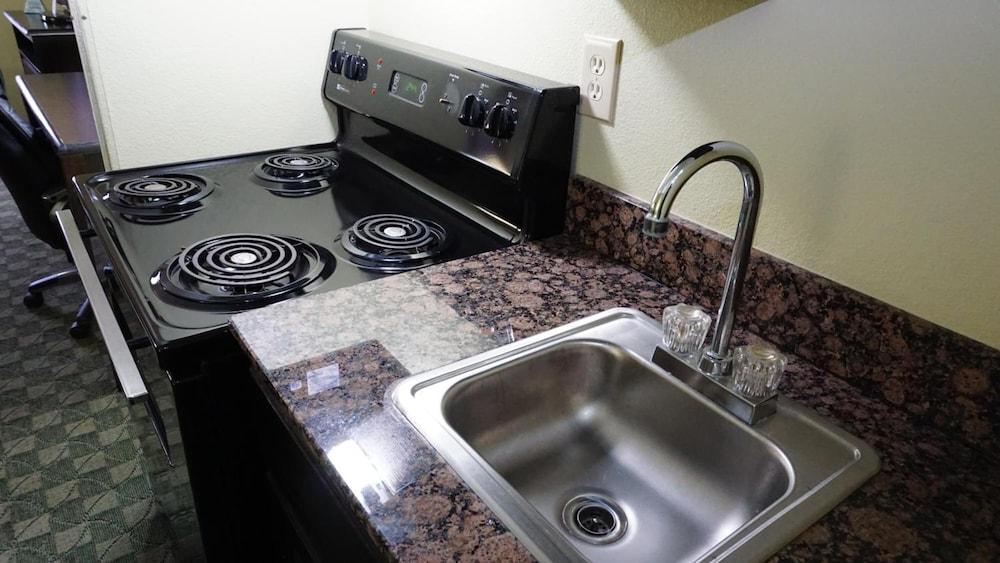 Best Western Cresson Inn エクステリア 写真