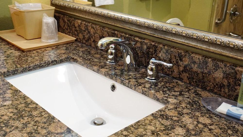 Best Western Cresson Inn エクステリア 写真